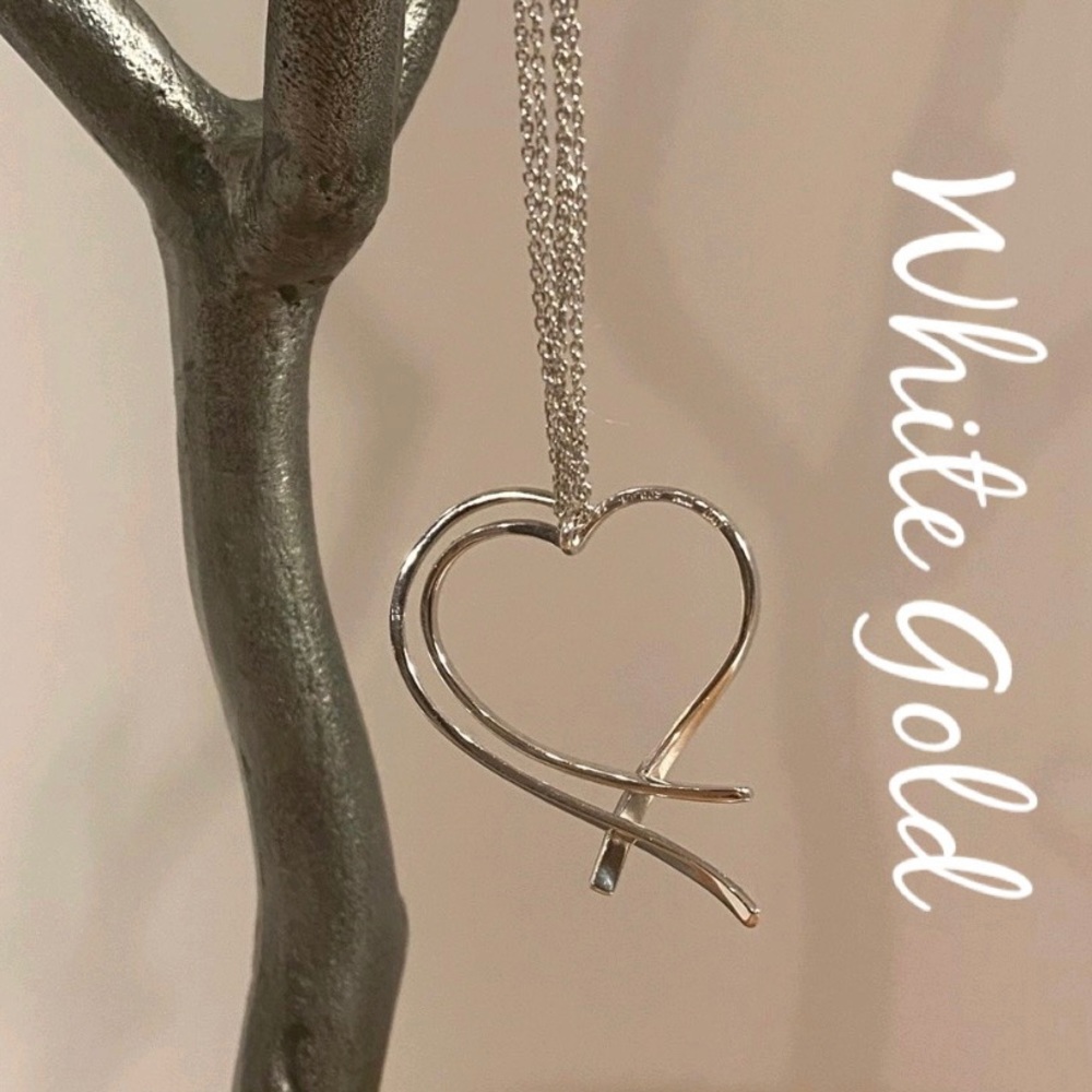 White Gold Unique Heart Necklace ❤️